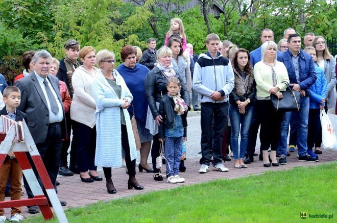 Poświęcenie Skweru Pamięci Męczeństwa Kresowian w Kadzidle [19.09.2017] - zdjęcie #48 - eOstroleka.pl
