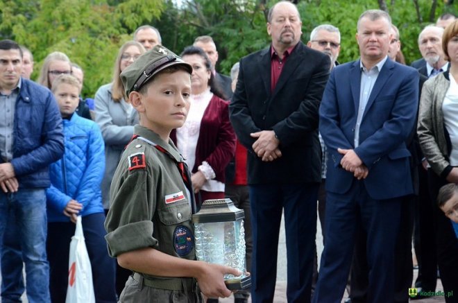 Poświęcenie Skweru Pamięci Męczeństwa Kresowian w Kadzidle [19.09.2017] - zdjęcie #39 - eOstroleka.pl