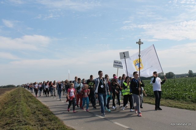 35. Ogólnopolska Pielgrzymka Dzieci i Młodzieży do Rostkowa [ZDJĘCIA] - zdjęcie #31 - eOstroleka.pl