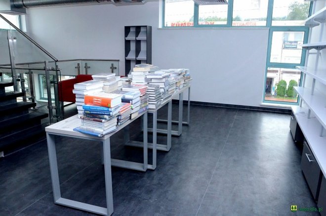 Nowa biblioteka w Kadzidle już gotowa na oficjalne otwarcie [ZDJĘCIA] - zdjęcie #12 - eOstroleka.pl