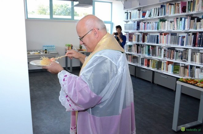 Nowa biblioteka w Kadzidle oficjalnie otwarta [ZDJĘCIA] - zdjęcie #78 - eOstroleka.pl