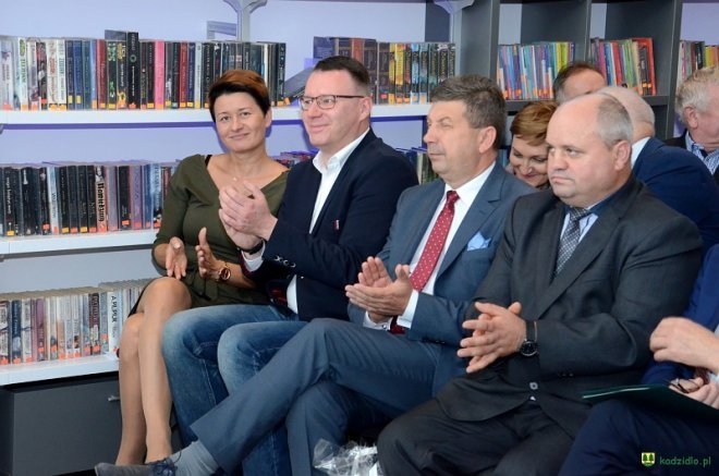 Nowa biblioteka w Kadzidle oficjalnie otwarta [ZDJĘCIA] - zdjęcie #71 - eOstroleka.pl