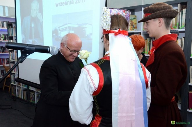 Nowa biblioteka w Kadzidle oficjalnie otwarta [ZDJĘCIA] - zdjęcie #51 - eOstroleka.pl