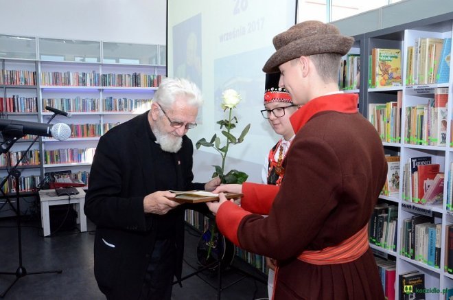 Nowa biblioteka w Kadzidle oficjalnie otwarta [ZDJĘCIA] - zdjęcie #124 - eOstroleka.pl
