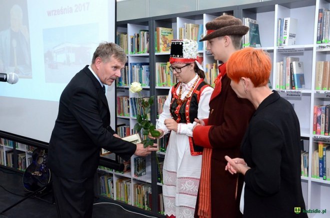Nowa biblioteka w Kadzidle oficjalnie otwarta [ZDJĘCIA] - zdjęcie #126 - eOstroleka.pl