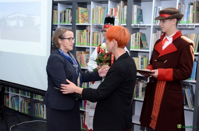 Nowa biblioteka w Kadzidle oficjalnie otwarta [ZDJĘCIA] - zdjęcie #45 - eOstroleka.pl