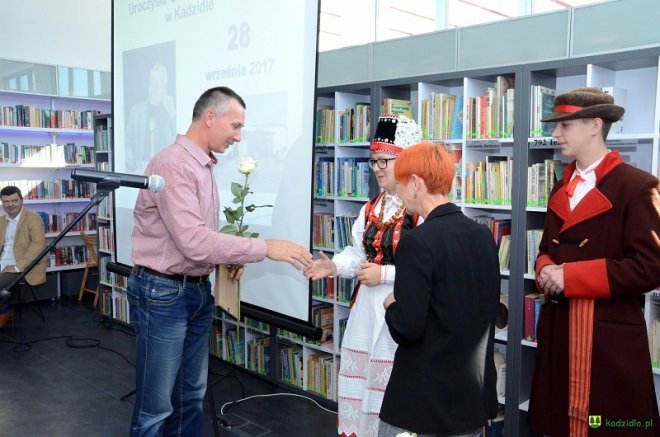 Nowa biblioteka w Kadzidle oficjalnie otwarta [ZDJĘCIA] - zdjęcie #132 - eOstroleka.pl