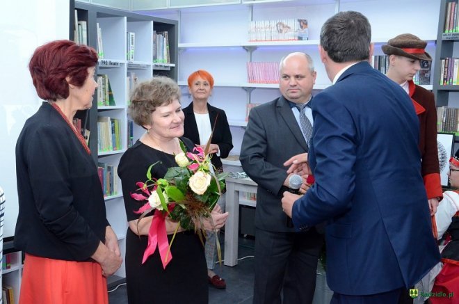Nowa biblioteka w Kadzidle oficjalnie otwarta [ZDJĘCIA] - zdjęcie #31 - eOstroleka.pl