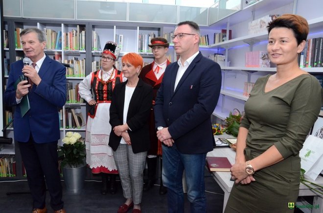 Nowa biblioteka w Kadzidle oficjalnie otwarta [ZDJĘCIA] - zdjęcie #149 - eOstroleka.pl