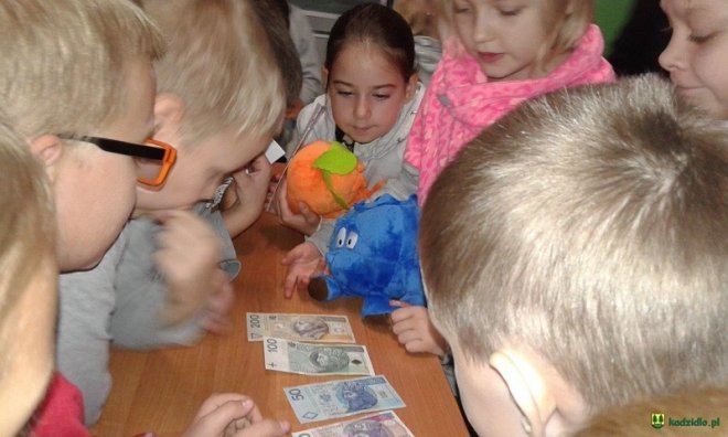 O sposobach na oszczędzanie z uczniami Szkoły Podstawowej w Wachu [ZDJĘCIA] - zdjęcie #7 - eOstroleka.pl