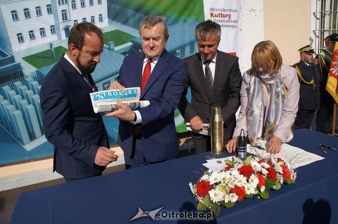 Uroczyste wmurowanie kamienia węgielnego pod budowę Muzeum Żołnierzy Wyklętych [] - zdjęcie #25 - eOstroleka.pl