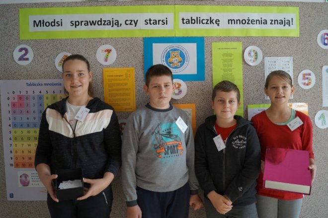 Światowy Dzień Tabliczki Mnożenia w Szkole Podstawowej w Zalasiu [ZDJĘCIA] - zdjęcie #10 - eOstroleka.pl