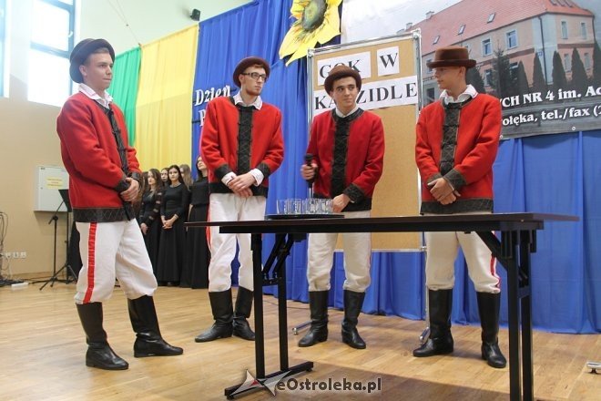 Święto Patrona ZSZ nr 4 w Ostrołęce [06.10.2017] - zdjęcie #34 - eOstroleka.pl