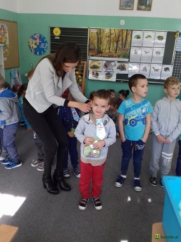 Pieczenie Ziemniaka na Dzień Chłopaka w Szkole Podstawowej w Glebie [ZDJĘCIA] - zdjęcie #4 - eOstroleka.pl