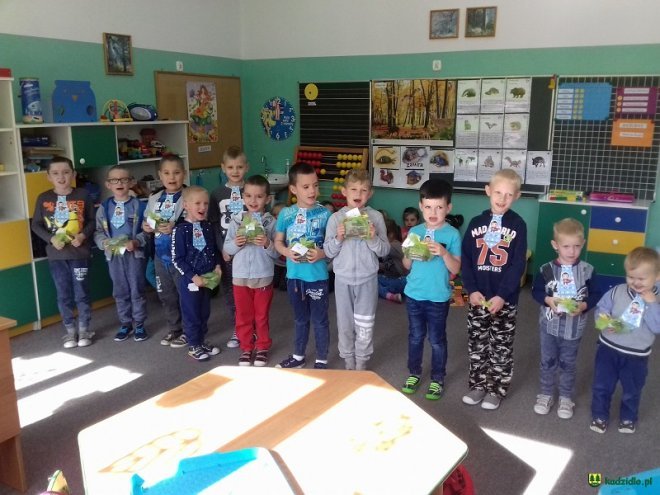 Pieczenie Ziemniaka na Dzień Chłopaka w Szkole Podstawowej w Glebie [ZDJĘCIA] - zdjęcie #6 - eOstroleka.pl