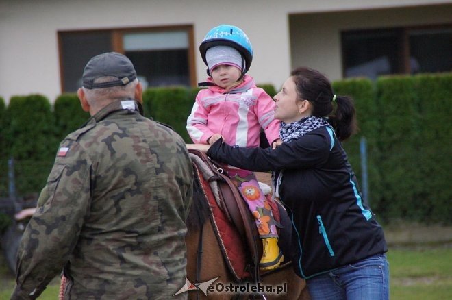 Przedszkolaki z Krainy Misiów w stadninie koni Mustang [ZDJĘCIA] - zdjęcie #66 - eOstroleka.pl