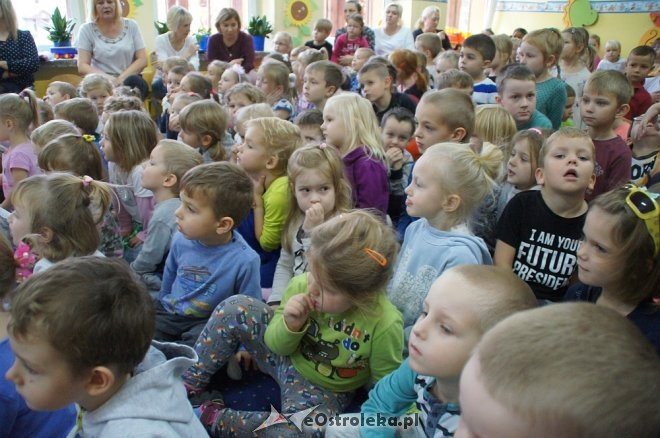 Bezpieczny Przedszkolak w Przedszkolu Miejskim nr 17 [12.10.2017] - zdjęcie #60 - eOstroleka.pl