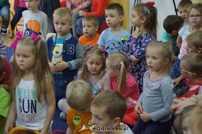 Bezpieczny Przedszkolak w Przedszkolu Miejskim nr 17 [12.10.2017] - zdjęcie #57 - eOstroleka.pl