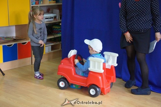 Bezpieczny Przedszkolak w Przedszkolu Miejskim nr 17 [12.10.2017] - zdjęcie #16 - eOstroleka.pl