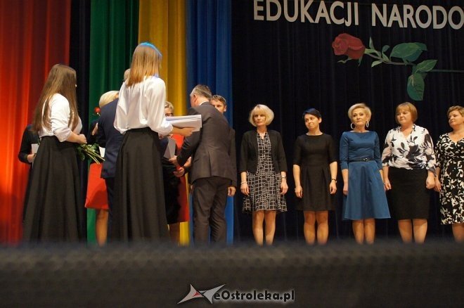 Gala z okazji Dnia Edukacji Narodowej [13.10.2017] - zdjęcie #47 - eOstroleka.pl