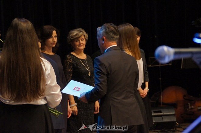 Gala z okazji Dnia Edukacji Narodowej [13.10.2017] - zdjęcie #63 - eOstroleka.pl