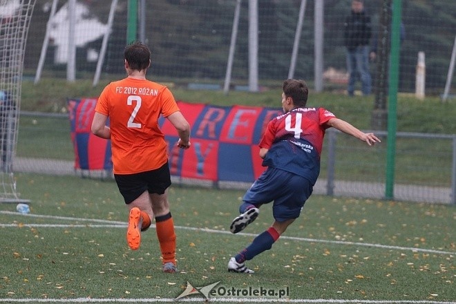Narew Ostrołęka - FC Różan [14.10.2017] - zdjęcie #15 - eOstroleka.pl