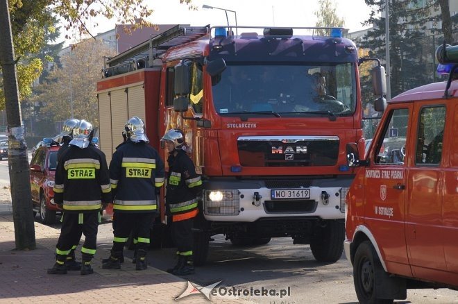 Niewybuch w centrum Ostrołęki. Będzie ewakuacja szkoły i mieszkańców okolicznych bloków [ZDJĘCIA] - zdjęcie #25 - eOstroleka.pl