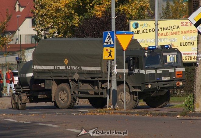 Ostrołęka: Pocisk podrzucony w reklamówce pod śmietnik wywieziony na poligon [ZDJĘCIA] - zdjęcie #1 - eOstroleka.pl