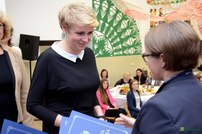 Kadzidło: „Dzień Nauczyciela” z nagrodami, koncertem i kabaretem w tle [ZDJĘCIA] - zdjęcie #66 - eOstroleka.pl