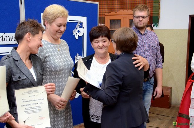 Kadzidło: „Dzień Nauczyciela” z nagrodami, koncertem i kabaretem w tle [ZDJĘCIA] - zdjęcie #45 - eOstroleka.pl