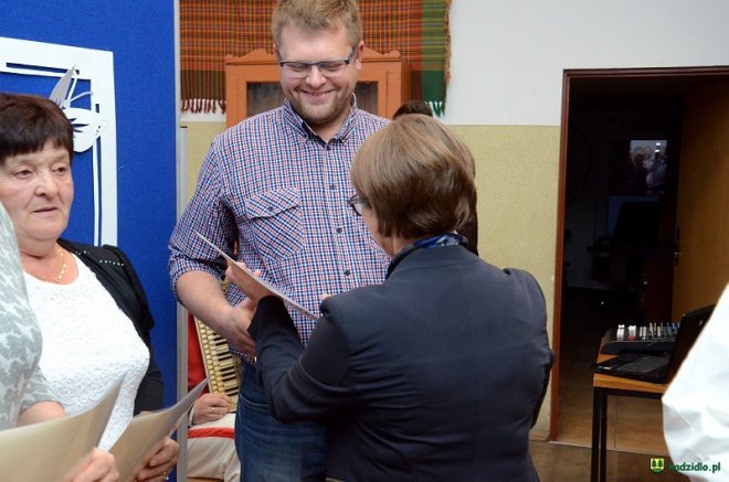 Kadzidło: „Dzień Nauczyciela” z nagrodami, koncertem i kabaretem w tle [ZDJĘCIA] - zdjęcie #44 - eOstroleka.pl