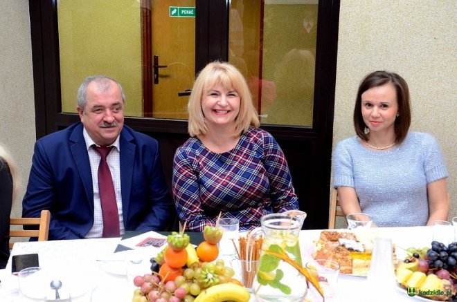 Kadzidło: „Dzień Nauczyciela” z nagrodami, koncertem i kabaretem w tle [ZDJĘCIA] - zdjęcie #23 - eOstroleka.pl