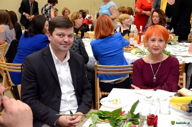 Kadzidło: „Dzień Nauczyciela” z nagrodami, koncertem i kabaretem w tle [ZDJĘCIA] - zdjęcie #17 - eOstroleka.pl