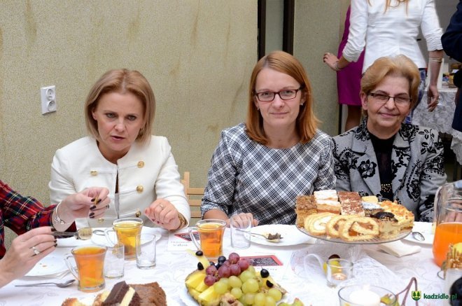 Kadzidło: „Dzień Nauczyciela” z nagrodami, koncertem i kabaretem w tle [ZDJĘCIA] - zdjęcie #15 - eOstroleka.pl