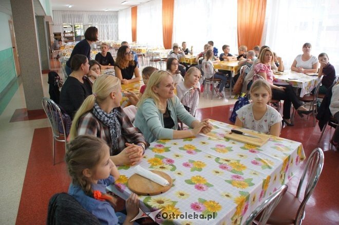 Uczniowie „piątki” wiedzą więcej o zdrowym odżywianiu [ZDJĘCIA] - zdjęcie #2 - eOstroleka.pl