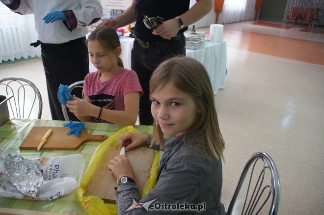 Uczniowie „piątki” wiedzą więcej o zdrowym odżywianiu [ZDJĘCIA] - zdjęcie #9 - eOstroleka.pl