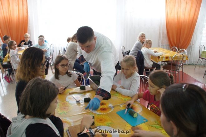 Uczniowie „piątki” wiedzą więcej o zdrowym odżywianiu [ZDJĘCIA] - zdjęcie #21 - eOstroleka.pl