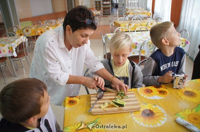 Uczniowie „piątki” wiedzą więcej o zdrowym odżywianiu [ZDJĘCIA] - zdjęcie #30 - eOstroleka.pl