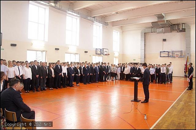 Święto szkoły w ZSZ nr 1 i otrzęsiny „pierwszaków” [ZDJĘCIA] - zdjęcie #1 - eOstroleka.pl