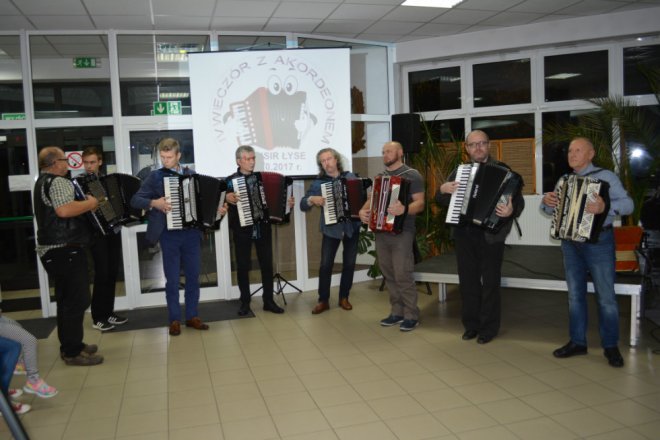 Wieczór z akordeonem w Łysych [ZDJĘCIA] - zdjęcie #11 - eOstroleka.pl