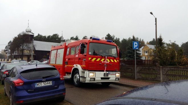 Strażacy ochotnicy z Żerania Małego dostali nowy wóz ratowniczo-gaśniczy [ZDJĘCIA] - zdjęcie #8 - eOstroleka.pl