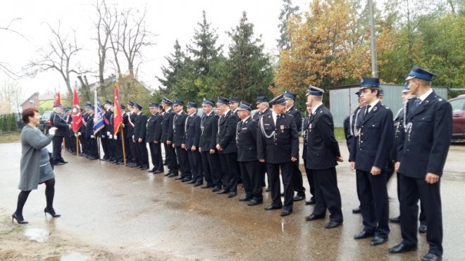 Strażacy ochotnicy z Żerania Małego dostali nowy wóz ratowniczo-gaśniczy [ZDJĘCIA] - zdjęcie #10 - eOstroleka.pl