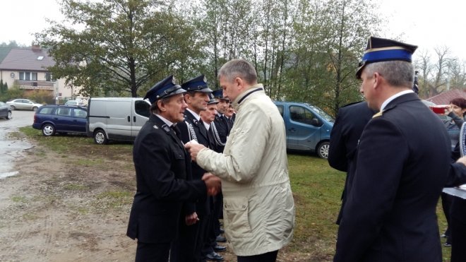 Strażacy ochotnicy z Żerania Małego dostali nowy wóz ratowniczo-gaśniczy [ZDJĘCIA] - zdjęcie #34 - eOstroleka.pl