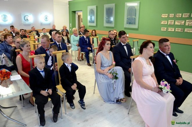 Wójt Kadzidła Dariusz Łukaszewski udzielił ślubu młodej parze [ZDJĘCIA] - zdjęcie #6 - eOstroleka.pl