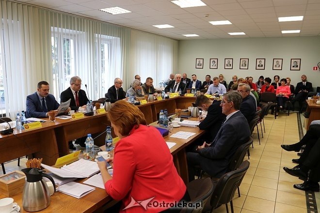 Sesja Rady Miasta Ostrołęki [26.10.2017] - zdjęcie #30 - eOstroleka.pl