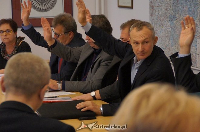 „Porządkowa” sesja Rady Powiatu w Ostrołęce [WIDEO, ZDJĘCIA] - zdjęcie #7 - eOstroleka.pl
