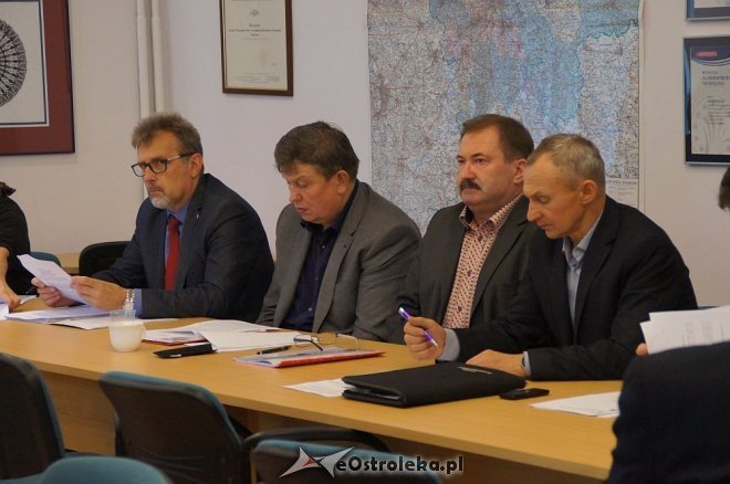 „Porządkowa” sesja Rady Powiatu w Ostrołęce [WIDEO, ZDJĘCIA] - zdjęcie #10 - eOstroleka.pl