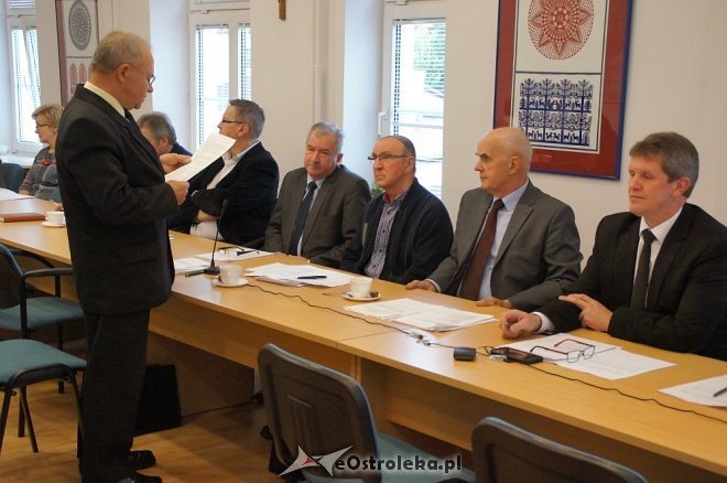 „Porządkowa” sesja Rady Powiatu w Ostrołęce [WIDEO, ZDJĘCIA] - zdjęcie #17 - eOstroleka.pl