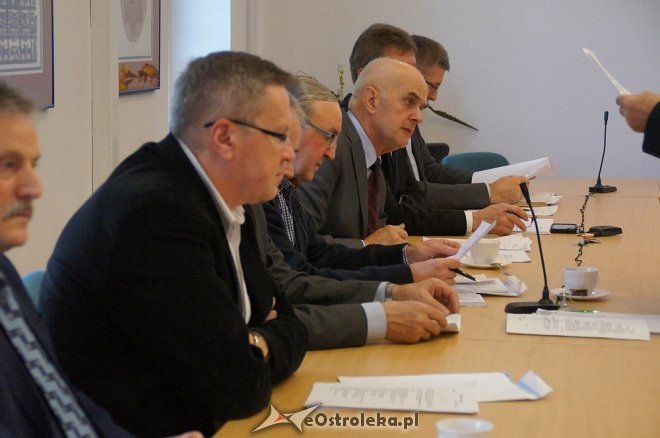 „Porządkowa” sesja Rady Powiatu w Ostrołęce [WIDEO, ZDJĘCIA] - zdjęcie #24 - eOstroleka.pl