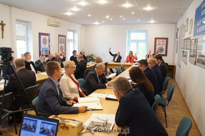 „Porządkowa” sesja Rady Powiatu w Ostrołęce [WIDEO, ZDJĘCIA] - zdjęcie #25 - eOstroleka.pl